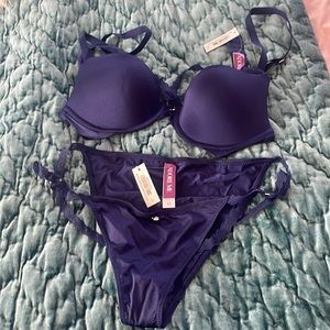 Cute lingerie set. Never worn!